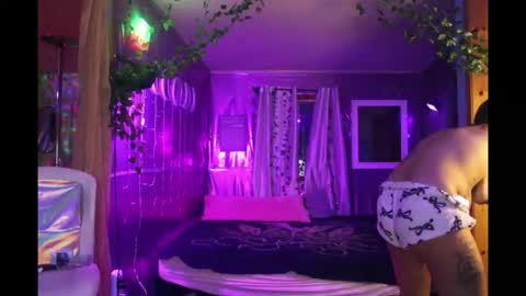 juicyjayxxx69 online show from November 8, 3:50 am