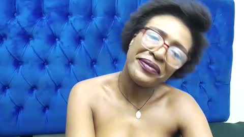 Snapshot of juicykayxxx chatting on May 16, 10:36 am Miss Kay online show from May 16, 10:36 am
