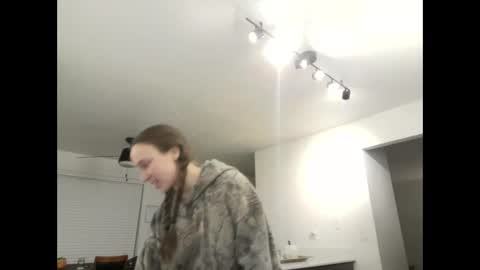 Snapshot of juicysavanah chatting on November 21, 6:23 am Sav online show from November 21, 6:23 am