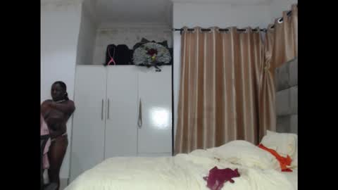 juicyxxxboobs online show from November 9, 12:09 am