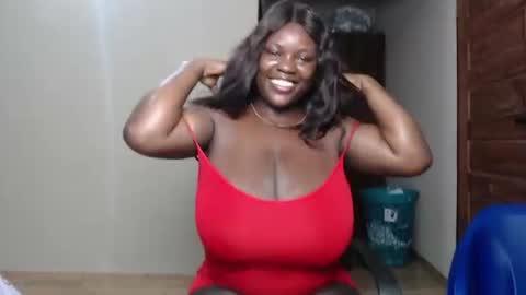 Snapshot of juicyxxxboobs chatting on June 12, 6:18 pm juicyxxxboobs online show from June 12, 6:18 pm