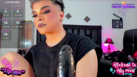 Snapshot of jujubee_lander chatting on January 17, 6:23 pm Jujubee online show from January 17, 6:23 pm