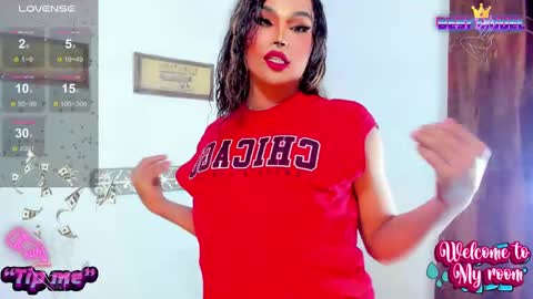 Snapshot of jujubee_lander chatting on September 18, 3:14 pm Jujubee online show from September 18, 3:14 pm