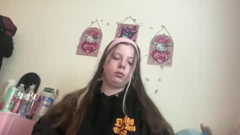 Snapshot of jujusworld__ chatting on May 25, 6:58 pm jujusworld__ online show from May 25, 6:58 pm