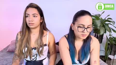 Jules and Gia online show from March 6, 6:04 pm