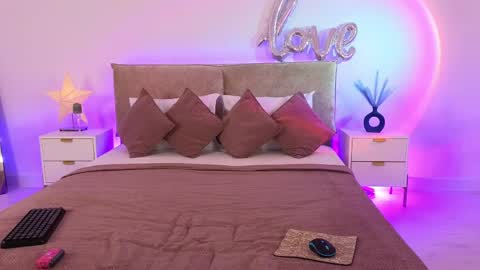 Jules Nightt online show from April 1, 9:45 pm