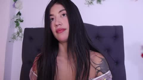 Julees online show from March 19, 8:24 pm