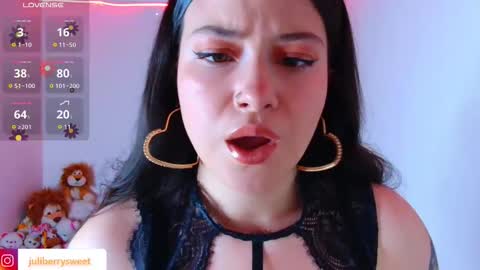 Snapshot of juli05star chatting on November 6, 11:26 pm Juliana online show from November 6, 11:26 pm