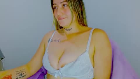  Juliana Torres  online show from December 16, 9:31 pm