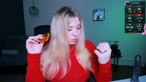 juli kisss online show from January 21, 8:00 pm