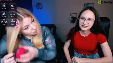 juli kisss online show from March 12, 7:59 pm