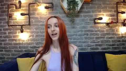 JuliaJae online show from October 15, 6:35 am