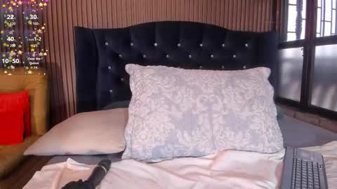 Julia online show from January 15, 8:45 pm