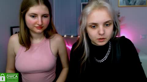 Julia  online show from December 6, 1:55 pm