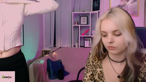 Julia  online show from December 23, 11:04 am