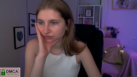 Julia  online show from December 29, 8:26 pm