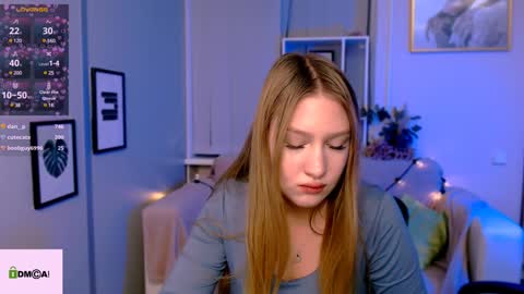 Julia  online show from January 5, 4:38 pm