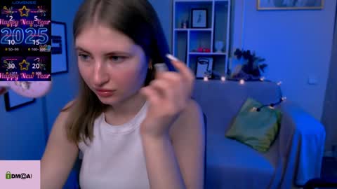 Julia  online show from January 6, 1:41 pm