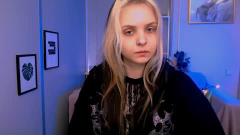 Julia  online show from January 7, 10:32 am