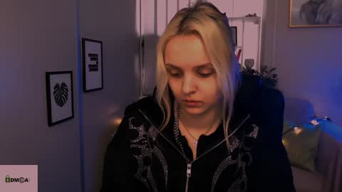 Julia  online show from January 8, 10:37 am