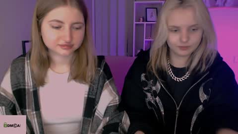 Julia  online show from January 9, 8:33 pm