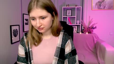 Julia  online show from January 13, 8:37 pm