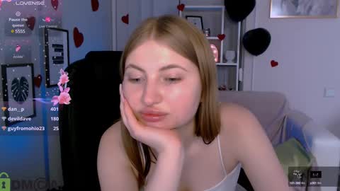 Julia  online show from February 26, 3:10 am