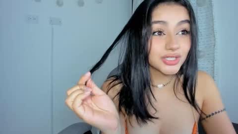 Snapshot of julia_strauns chatting on February 12, 5:37 am julia_strauns online show from February 12, 5:37 am