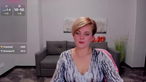 Snapshot of julia_wilsons chatting on February 17, 4:15 pm Julia online show from February 17, 4:15 pm