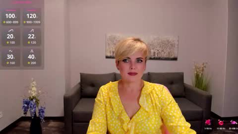 Snapshot of julia_wilsons chatting on September 17, 12:07 pm Julia online show from September 17, 12:07 pm