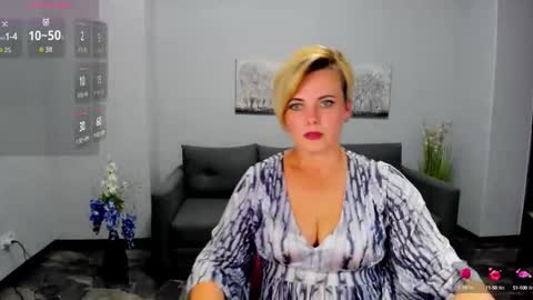 Snapshot of julia_wilsons chatting on September 21, 12:29 pm Julia online show from September 21, 12:29 pm