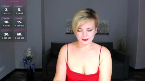 Snapshot of julia_wilsons chatting on September 23, 12:19 pm Julia online show from September 23, 12:19 pm