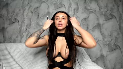 Julia online show from December 30, 9:29 pm