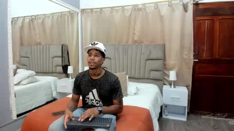 julian billy online show from January 3, 5:53 pm