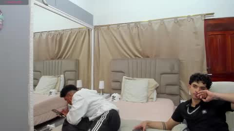 julian billy online show from February 19, 2:34 pm