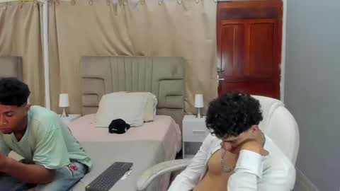 julian billy online show from February 25, 2:22 pm