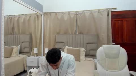 julian billy online show from March 9, 11:25 am