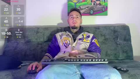 Julian independent model online show from November 11, 10:21 pm