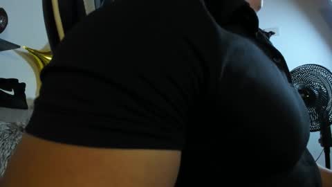 julian_wallace online show from November 5, 12:32 am