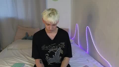 Eren online show from April 4, 1:26 am