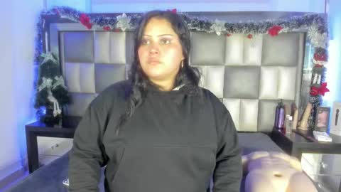 juliana_js_ online show from January 8, 3:42 am
