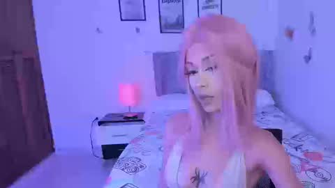 juliana online show from September 10, 1:00 pm