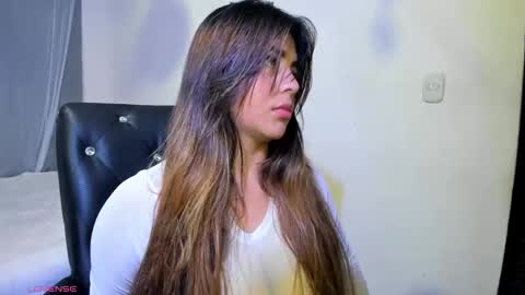 camila online show from January 7, 10:01 pm