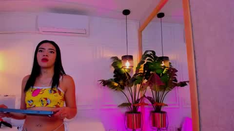 julianna_suarez online show from October 9, 3:04 am