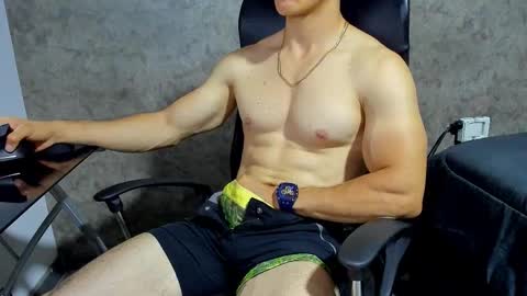 Julian online show from October 19, 11:27 pm