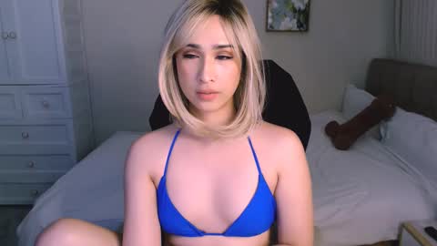 juliarichards online show from December 5, 2:09 am