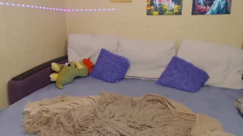 Jul online show from January 25, 2:36 pm