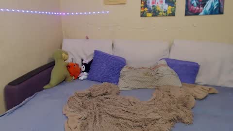 Jul online show from February 6, 8:56 pm