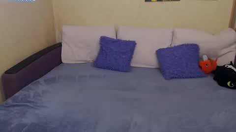 Jul online show from October 9, 2:37 pm