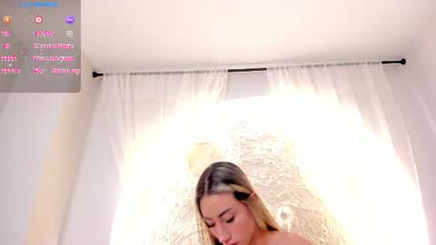 Julia Sprouse  online show from June 11, 12:47 pm